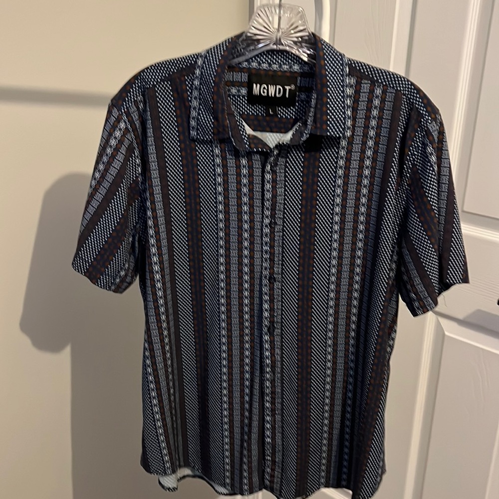 MGWDT Mens Large Lightweight button down shirt #8